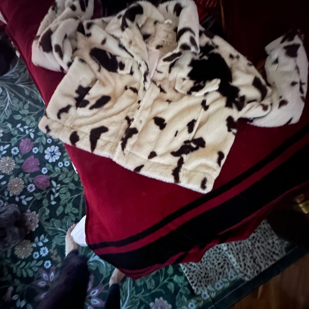 Cozy Black and White Faux Fur cow Jacket M - Picture 5 of 7